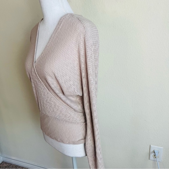 UO Light Pink Mauve Ribbed Surplice Cross Open Back Tie Side Long Sleeve Blouse - Picture 3 of 9